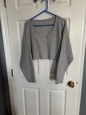 Urban Outfitters Gray Ribbed Cropped Sweater